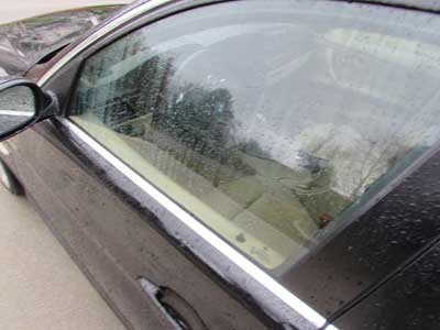 BMW Door Window Glass Front Left Pilkington 51337060263 E90 E91 323i 325i 328i 330i 335i M3 Sedan Wagon4